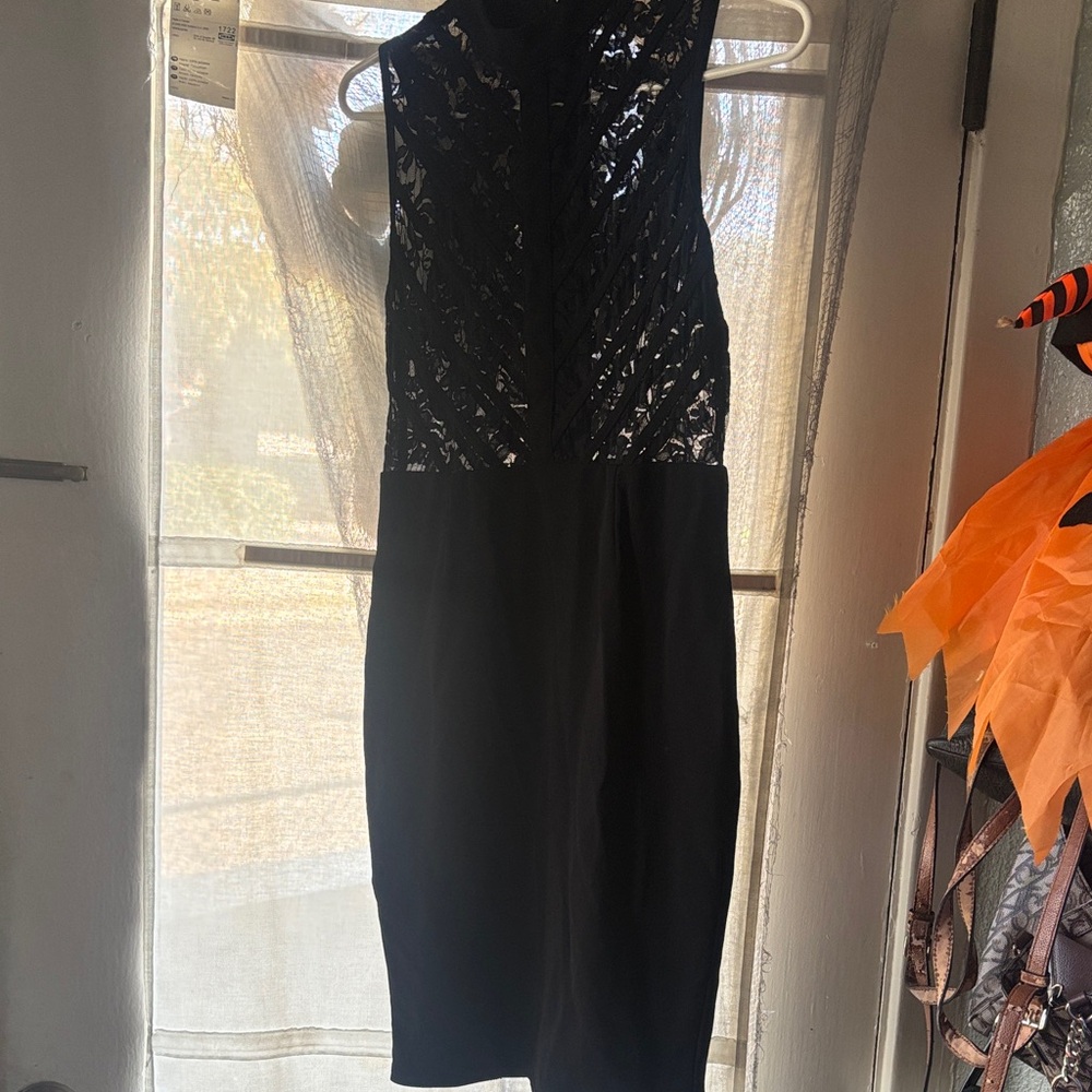 Entry Elegant Black Lace Midi Dress